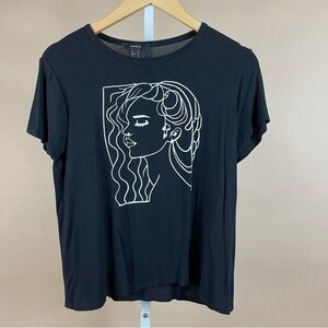 F21 Women's Size Medium Artsy Portrait Art Woman Profile Graphic Crewneck Tee